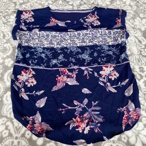 Women’s floral top